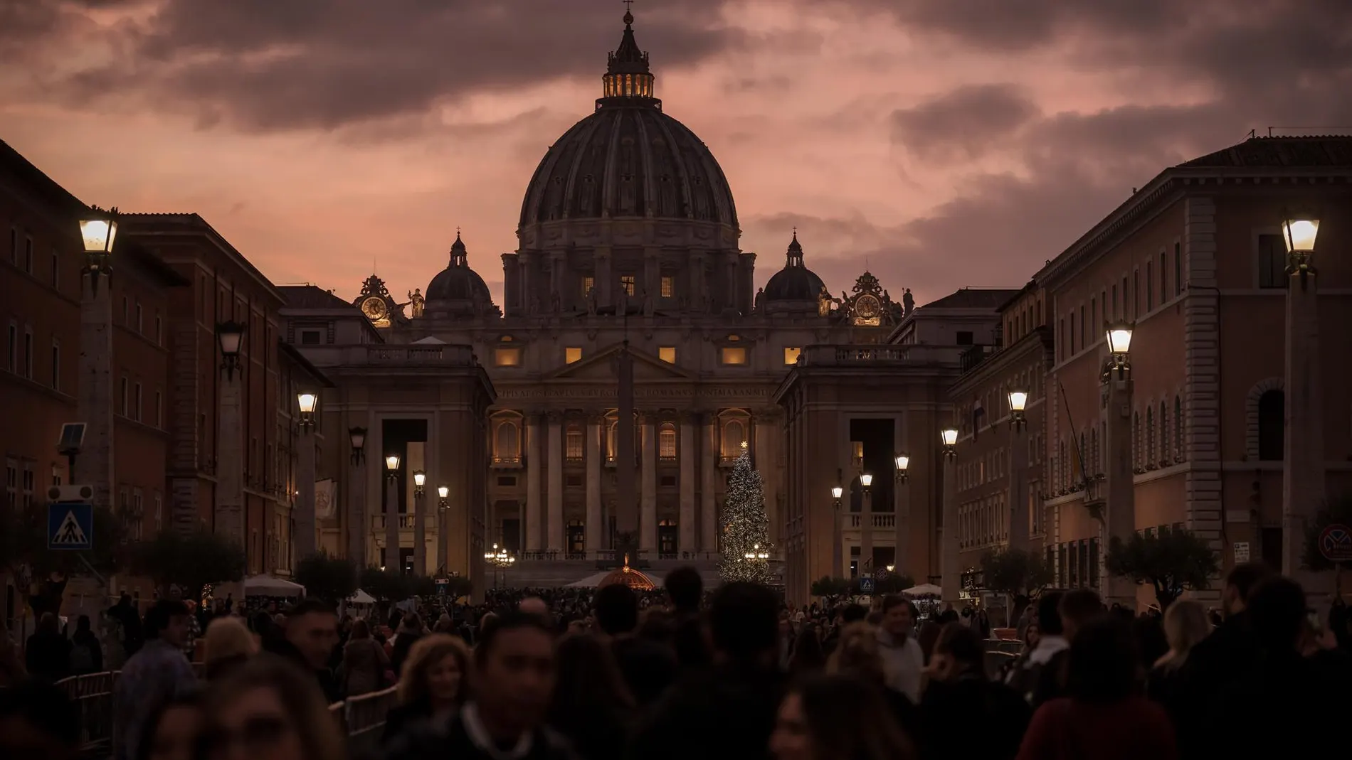 El Vaticano asegura que abolir la gestación subrogada es una "batalla por la civilización"