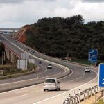 Economía.- (AMP) Ferrovial, Acciona y Sacyr se adjudican el proyecto de una autopista en Lima (Perú) por 3.131 millones