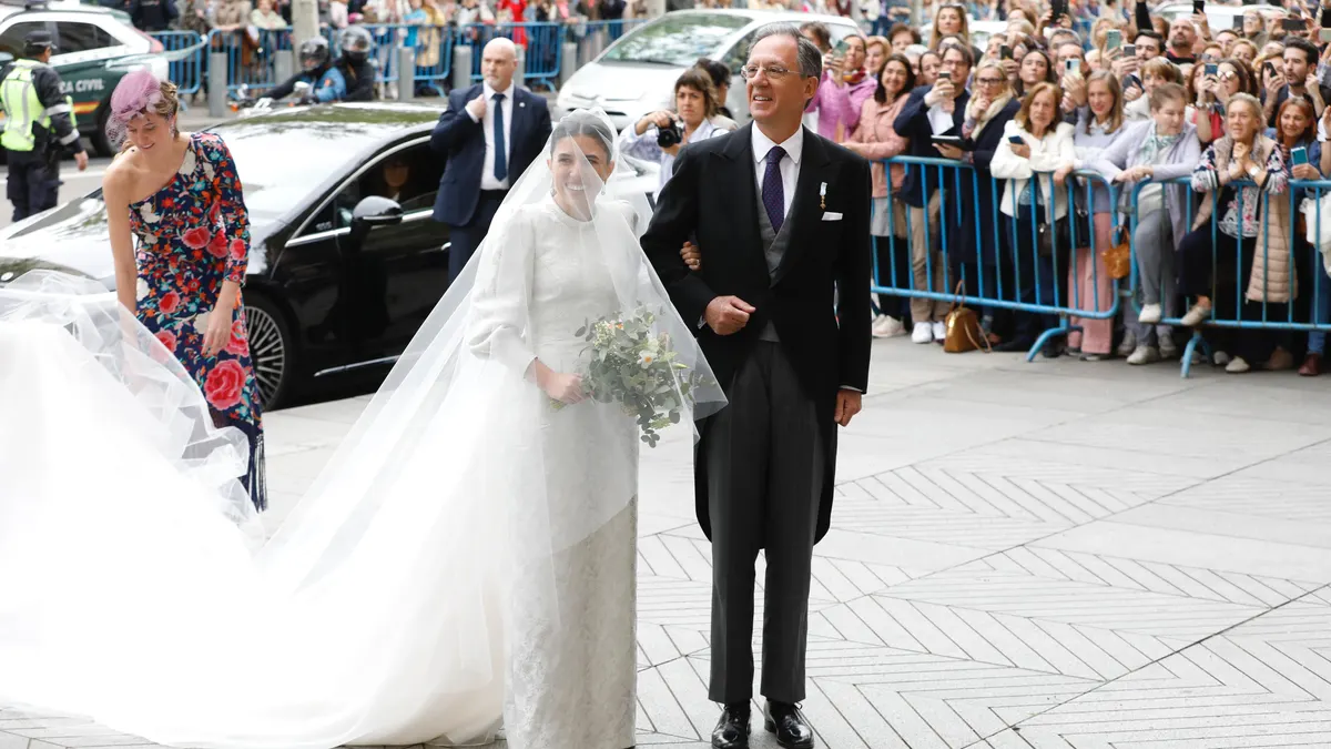 Las mejores imágenes de la boda de José Luis Martínez Almeida y Teresa Urquijo