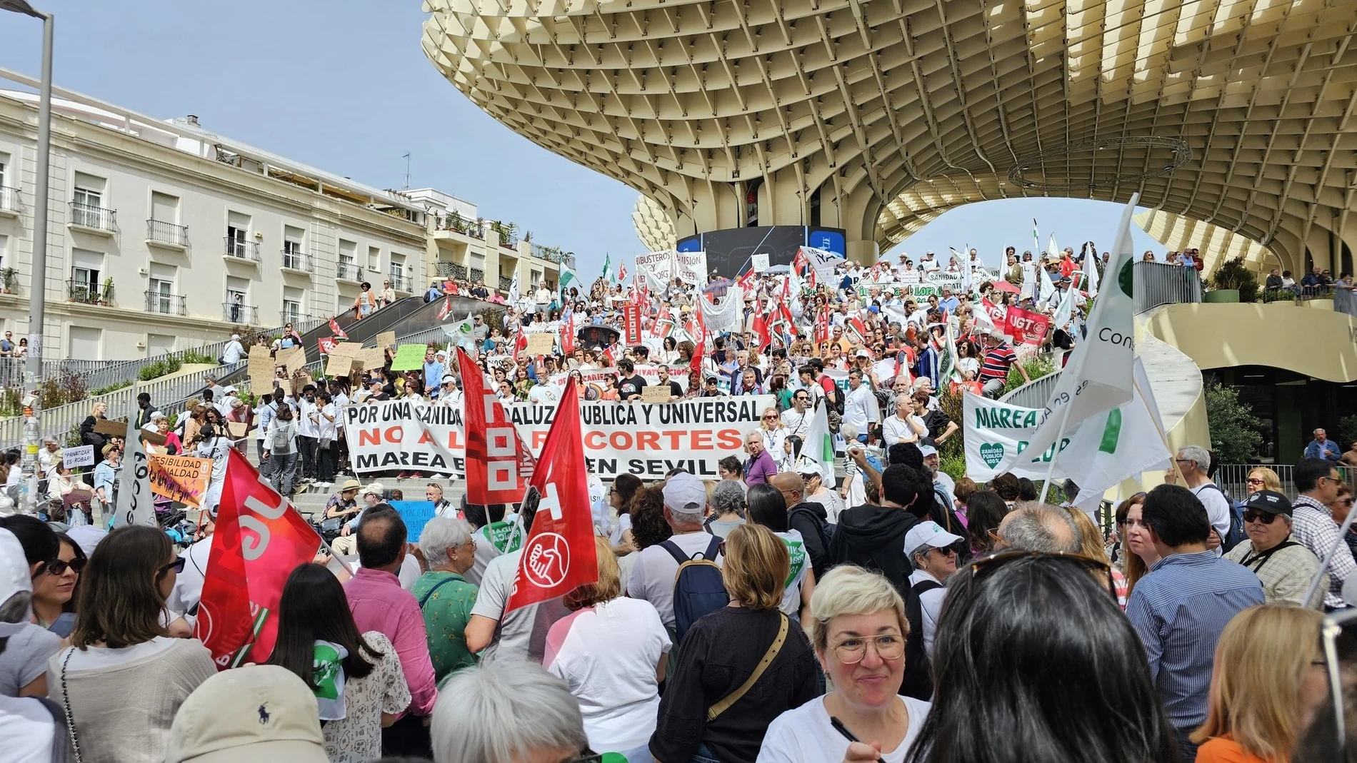 Manifestación de las Mareas Blancas en Sevilla
