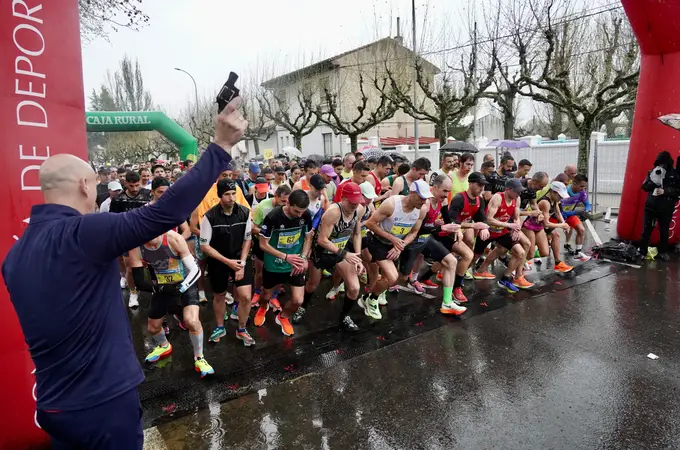 Más de 4.500 corredores desafían al frío en la XIV Media Maratón de León