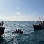 Una embarcación con inmigrantes es rescatada