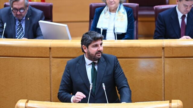 López Miras muestra su rechazo frontal a la ley de amnistía y advierte que su fin es la autodeterminación