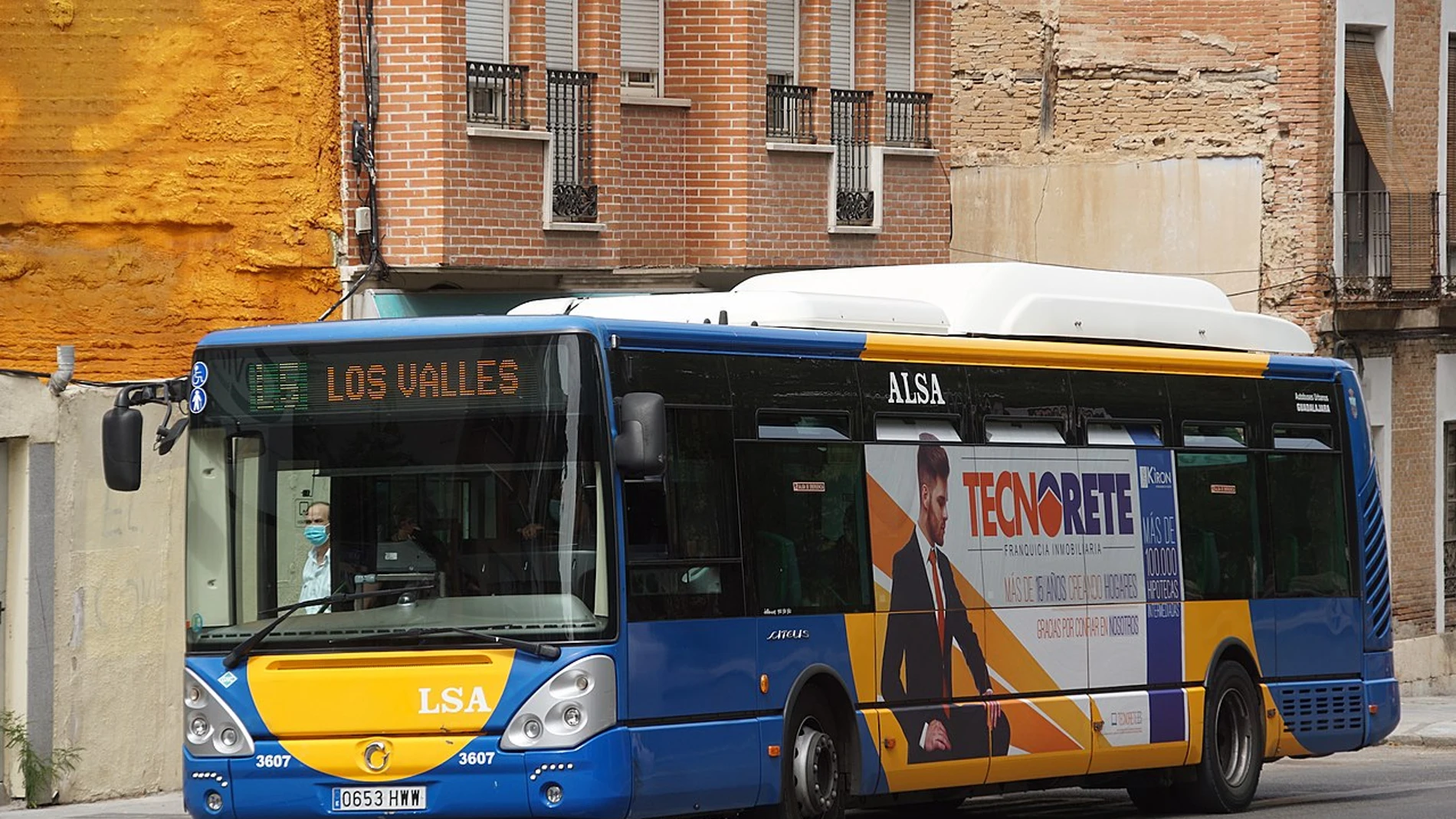 Autobús urbano de la línea 5 en Guadalajara