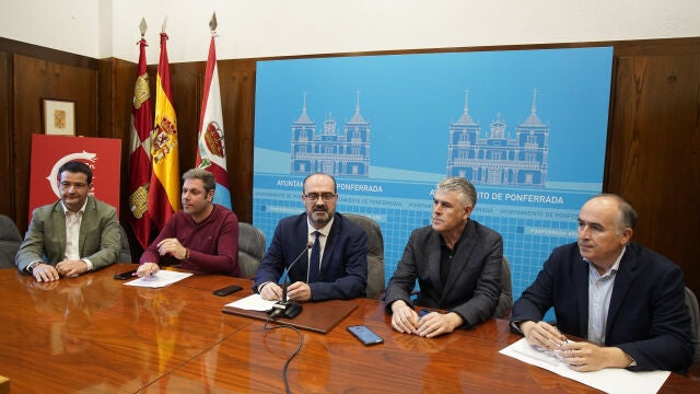 Presentación del curso de la UNED en Ponferrada