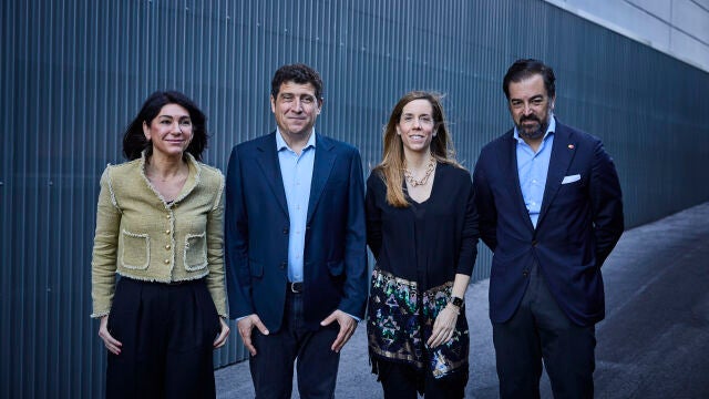 Mesa Redonda : Claves para posicionar a España como referente en Innovación tecnológica. © Alberto R. Roldán /
