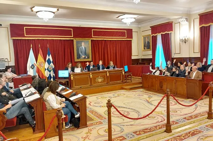El gobierno de Ferrol rectifica y traducirá los contratos al gallego tras un acuerdo con la Xunta