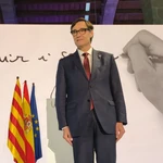 El candidato del PSC a la Presidencia de la Generalitat, Salvador Illa, en la conferencia 'Unir i servir'