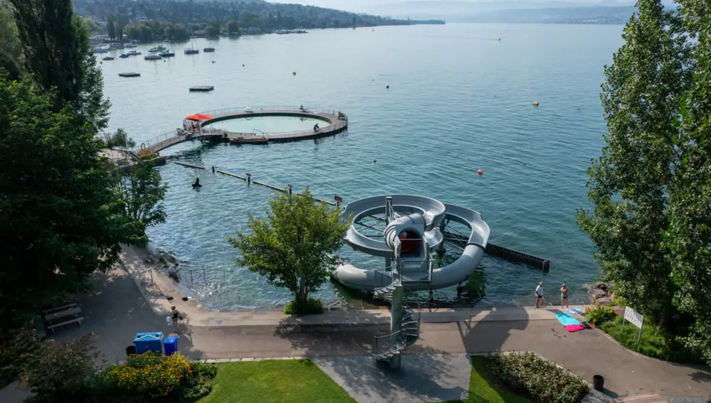 Zúrich alberga más de veinte zonas de baño al aire libre