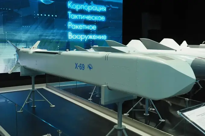 Así es el letal Kh-69, el nuevo misil que Rusia está usando en Ucrania para destruir objetivos críticos: 