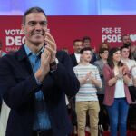 Sánchez plantea "una alianza de país" sobre la vivienda con ayuntamientos, diputaciones y los Gobiernos vasco y central
