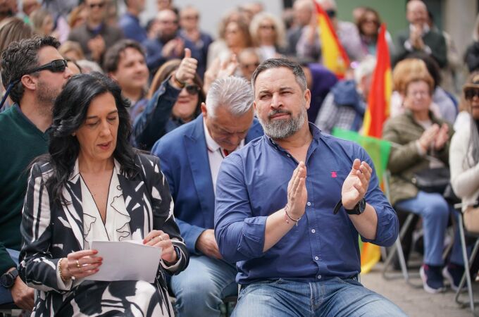 21A.- Abascal desconfía de los sondeos y defiende que Vox va a tener representación en el Parlamento Vasco
