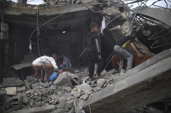 O.Próximo.- Dos menores y una mujer muertos en bombardeos israelíes en el campo de refugiados palestinos de Nuseirat