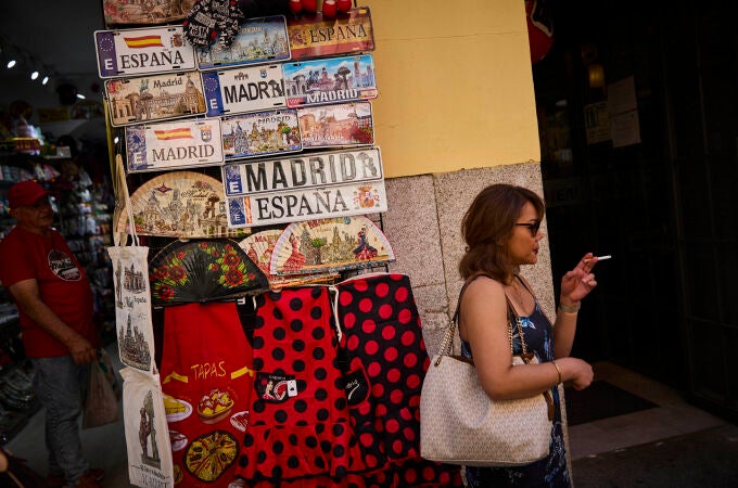 Turistas extranjeros por el centro de Madrid en esta semana que se estan produciendo una fuerte subida de las 