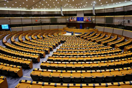 El Parlamento Europeo vuelve a condenar las conexiones rusas con Puigdemont
