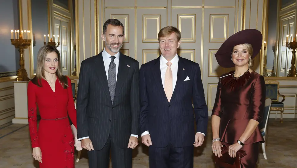 Los Reyes Felipe VI y Letizia con Guillermo Alejandro y Máxima de Holanda durante la visita de Estado a Países Bajos de 2014