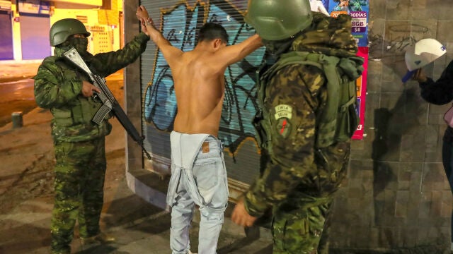 Las reformas para combatir al crimen organizado acaparan el referéndum de Noboa en Ecuador