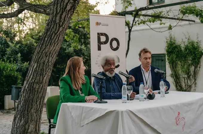 Dos premios nobel de literatura, Orhan Pamuk y Wole Soyinka, en el Festival Internacional de Poesía de Granada