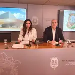 Los portavoces del Gobierno Local de Alicante, Ana Poquet, y Manuel Villar, en rueda de prensa.