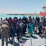 La Marina marroquí intercepta dos pateras con 131 personas rumbo a Canarias
