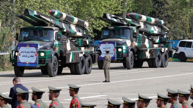 Iran holds celebrations on National Army Day