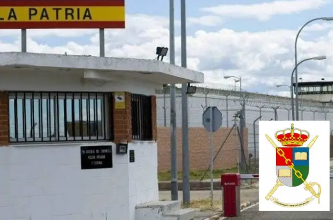 La prisión militar estrena escudo: una cadena partida como símbolo de la 