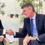Andrés Zapata (izda) e Ignacio Castillo Castrillón (dcha) en la imagen del acuerdo de fusión