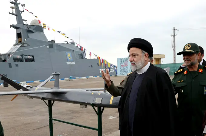 Irán activa su defensa antiaérea al registrarse tres explosiones junto a una base militar