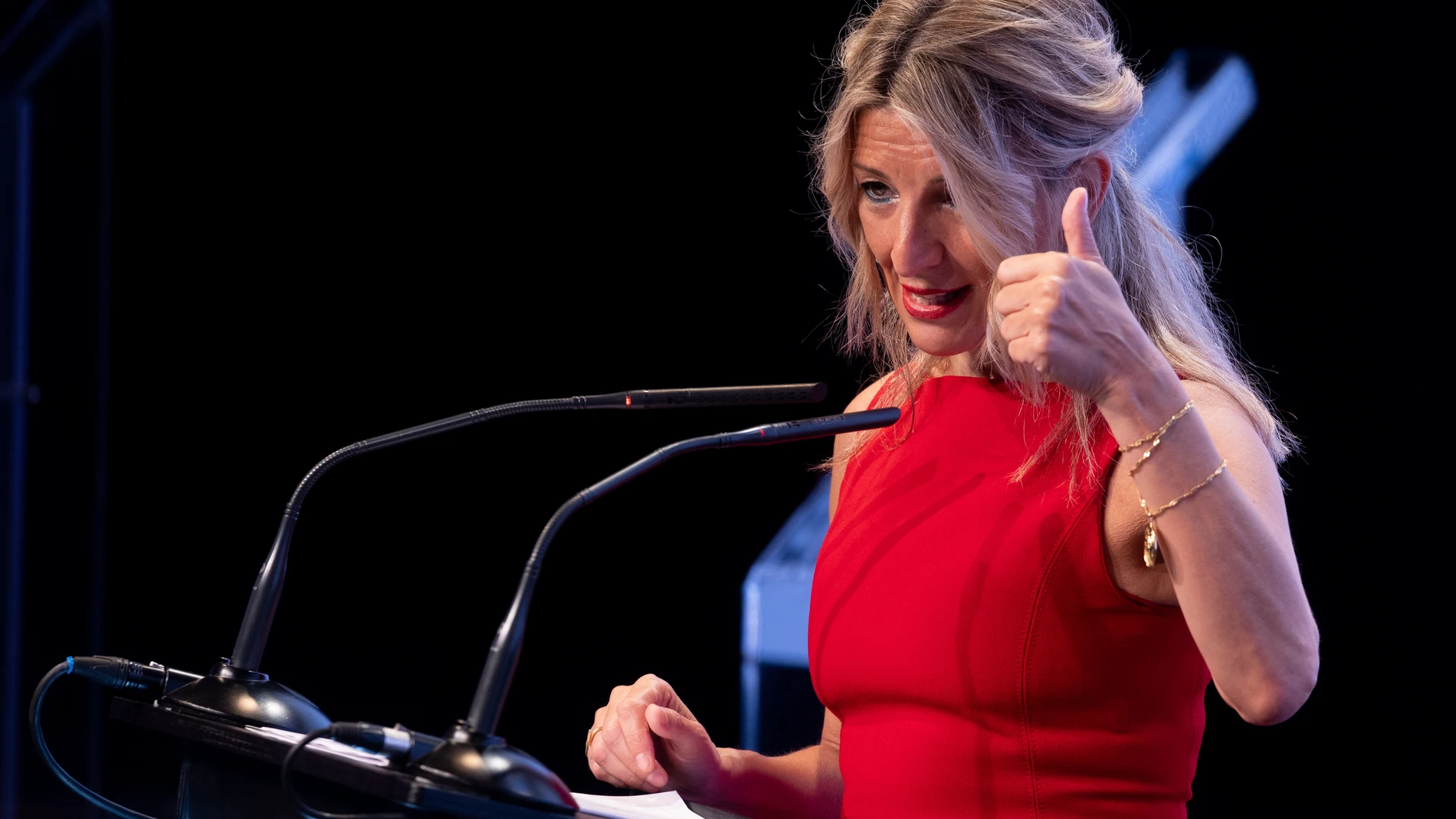 La vicepresidenta segunda y ministra de Trabajo y Economía Social, Yolanda Díaz, interviene en la IV edición del foro económico 'Wake Up, Spain!', en Casa de América, a 19 de abril de 2024, en Madrid (España). Bajo el epígrafe ‘Las grandes oportunidades de España en una Europa en cambio’, la cuarta edición de Wake Up, Spain! trata de aportar ideas para el debate público que permitan potenciar el crecimiento sostenido y sostenible de la economía española donde se dan cita más de 150 ponentes d...