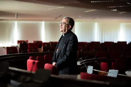 Luis Argüello: «La Iglesia habla poco de sexo»