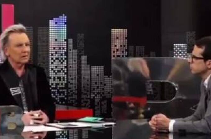 Joseba Solozábal, presentador de TeleBilbao, entrevista a Otxandiano
