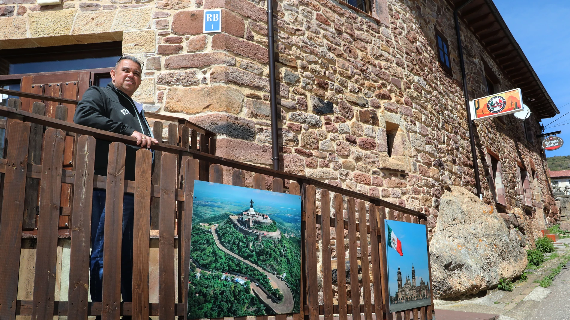 El propietario del restaurante Un Mundo Raro de Barñosera (Palencia), Heriberto García Rodríguez