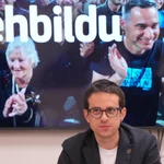 El candidato de EH Bildu a lehendakari, Pello Otxandiano, durante una reunión de EH Bildu, en la sede del partido, a 22 de abril de 2024, en San Sebastián.