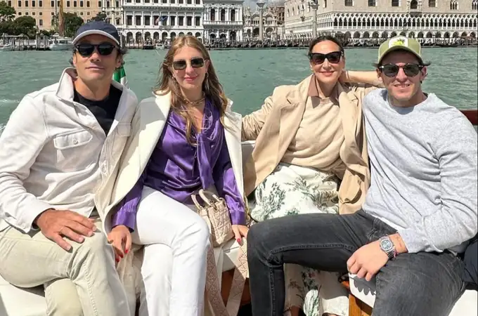 Así ha sido el lujoso viaje de parejas de Tamara Falcó e Íñigo Onieva con Luisa Bergel y Cristian Flórez a Venecia 