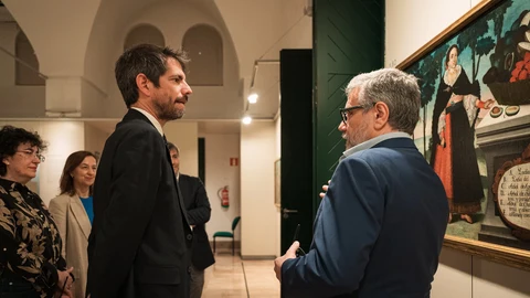 El ministro de Cultura, Ernest Urtasun, se ha reunido con el director del Museo de América, Andrés Gutiérrez.