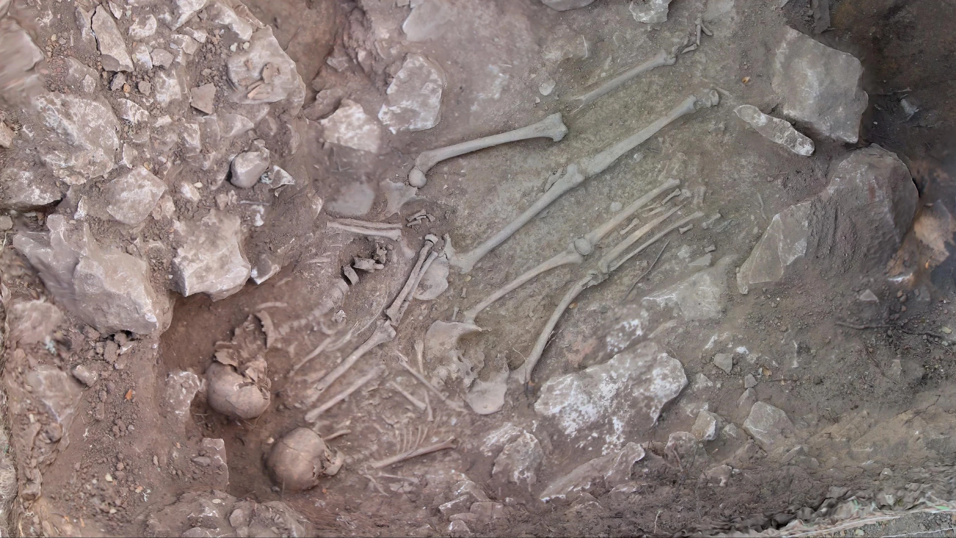  Restos humanos encontrados en el cerro de San Cristóbal en Cuevas de Soria (Edad de Hierro, s.-VI-IV a.C)