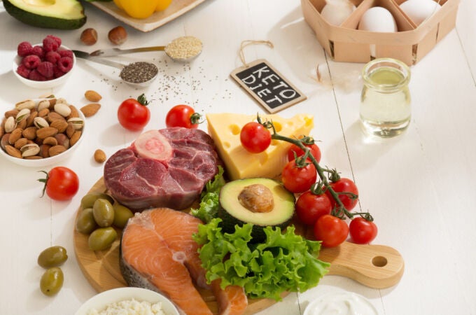 La famosa dieta keto, relacionada con mejoras en alzhéimer y mejores niveles de colesterol