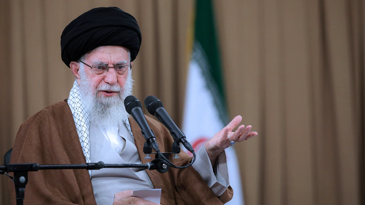 La Eurocámara pide más sanciones a Irán y considerar terrorista a la Guardia Revolucionaria