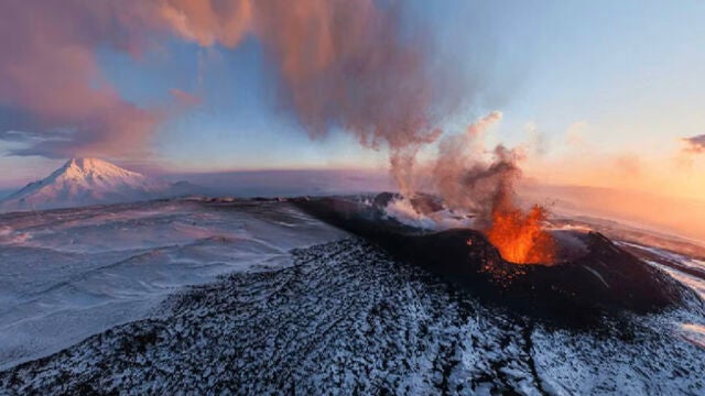 El monte Erebus es un volcán activo que arroja al aire pequeños cristales de oro metálico