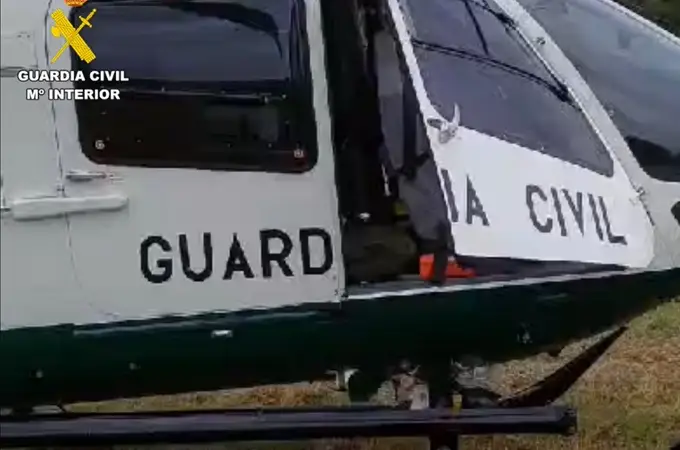 Un helicóptero de la Guardia Civil rescata a una ciclista francesa accidentada en el Pirineo