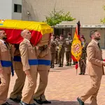 Un momento del funeral por el cabo Palacios