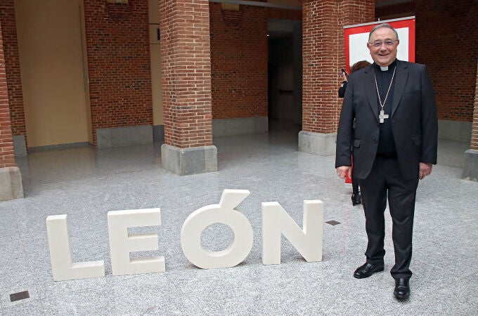 El obispo de León, Luis Ángel de las Heras