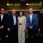 Corbalán junto a Mayte Martín, Lolo Velasco, Óscar Castañaeda y Mike Hansen