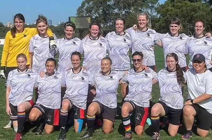 La goleada 12-0 de un equipo con cinco jugadoras trans que indigna al fútbol femenino