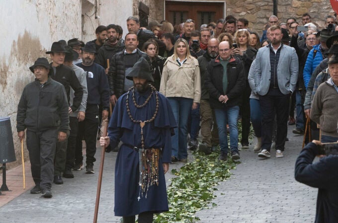 Castellón.- Barrachina asiste a la salida dels Pelegrins de Les Useres confiando que la rogativa logre lluvia