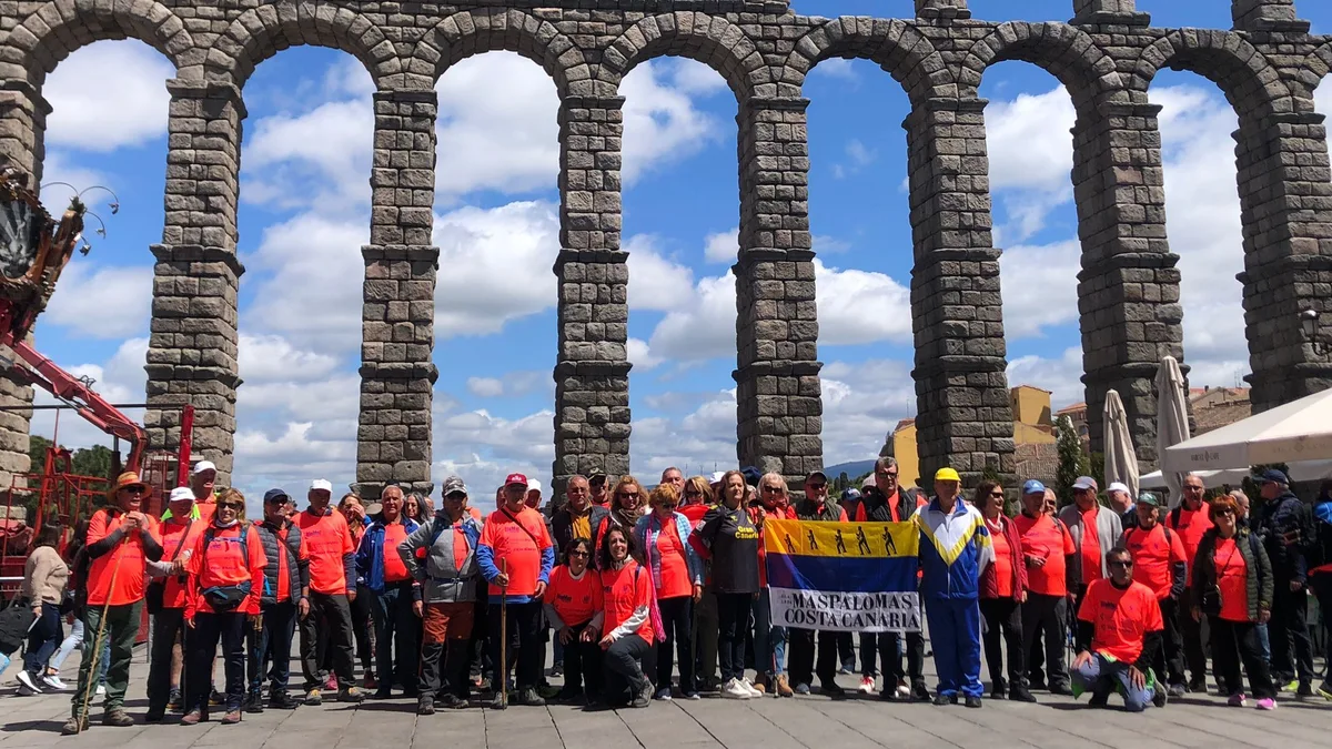 Segovia y sus pueblos conquistan el corazón de un grupo de canarios “hermanados”