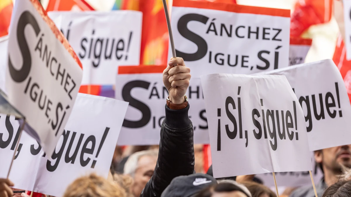 Pedro Sánchez y su posible dimisión, en directo: última hora de hoy y reacciones