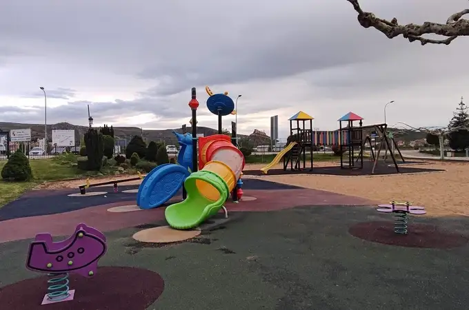 El Burgo de Osma pone a punto sus parques infantiles