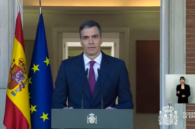 Pedro Sánchez decide continuar al frente del Gobierno