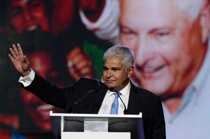 Candidato Mulino cierra su campaña a la Presidencia de Panamá como líder en las encuestas